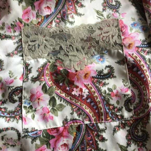 VICTORIAS SECRET GOLD LABEL SATIN FLORAL PAJAMA SHIRT SMALL - Picture 8 of 13